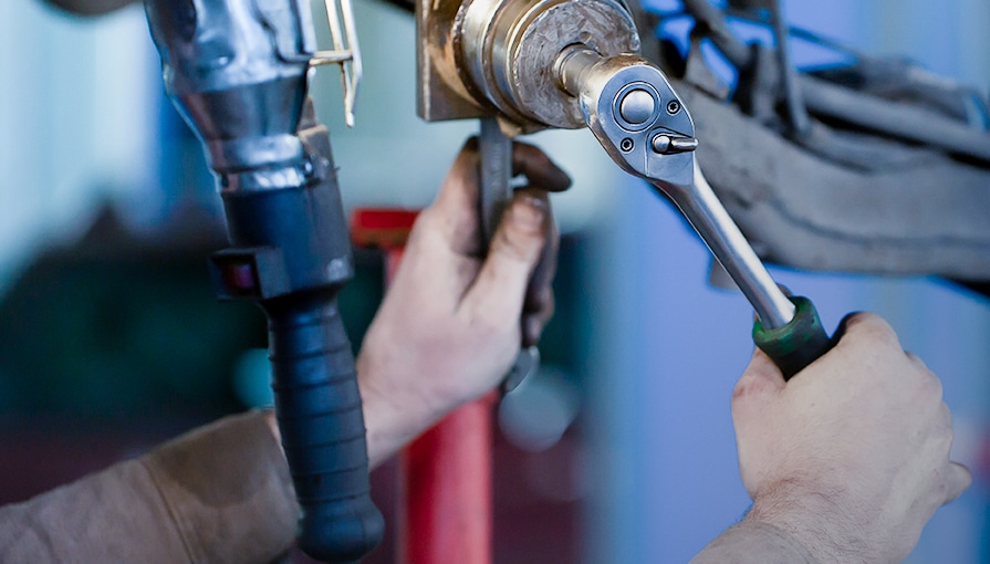 重機修理の画像